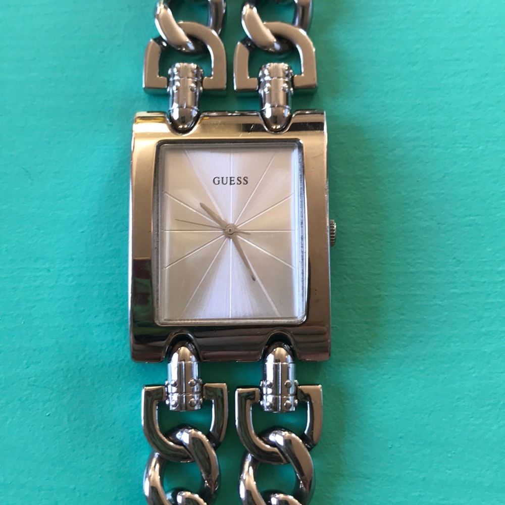 Guess silver bracelet watch - Picture 3 of 7